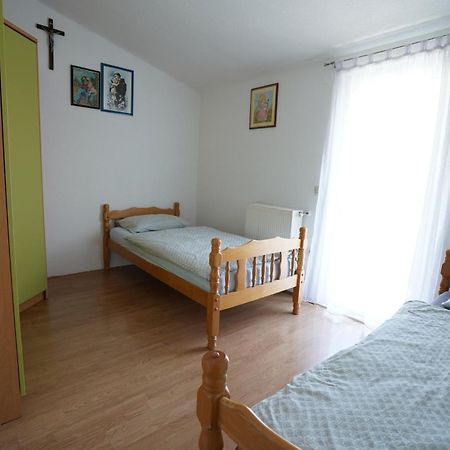 Apartman Marija Имотски Екстериор снимка