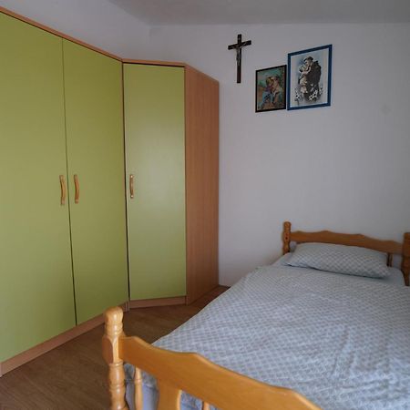 Apartman Marija Имотски Екстериор снимка