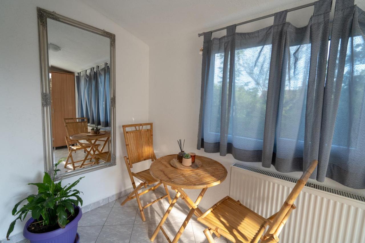 Apartman Marija Имотски Екстериор снимка