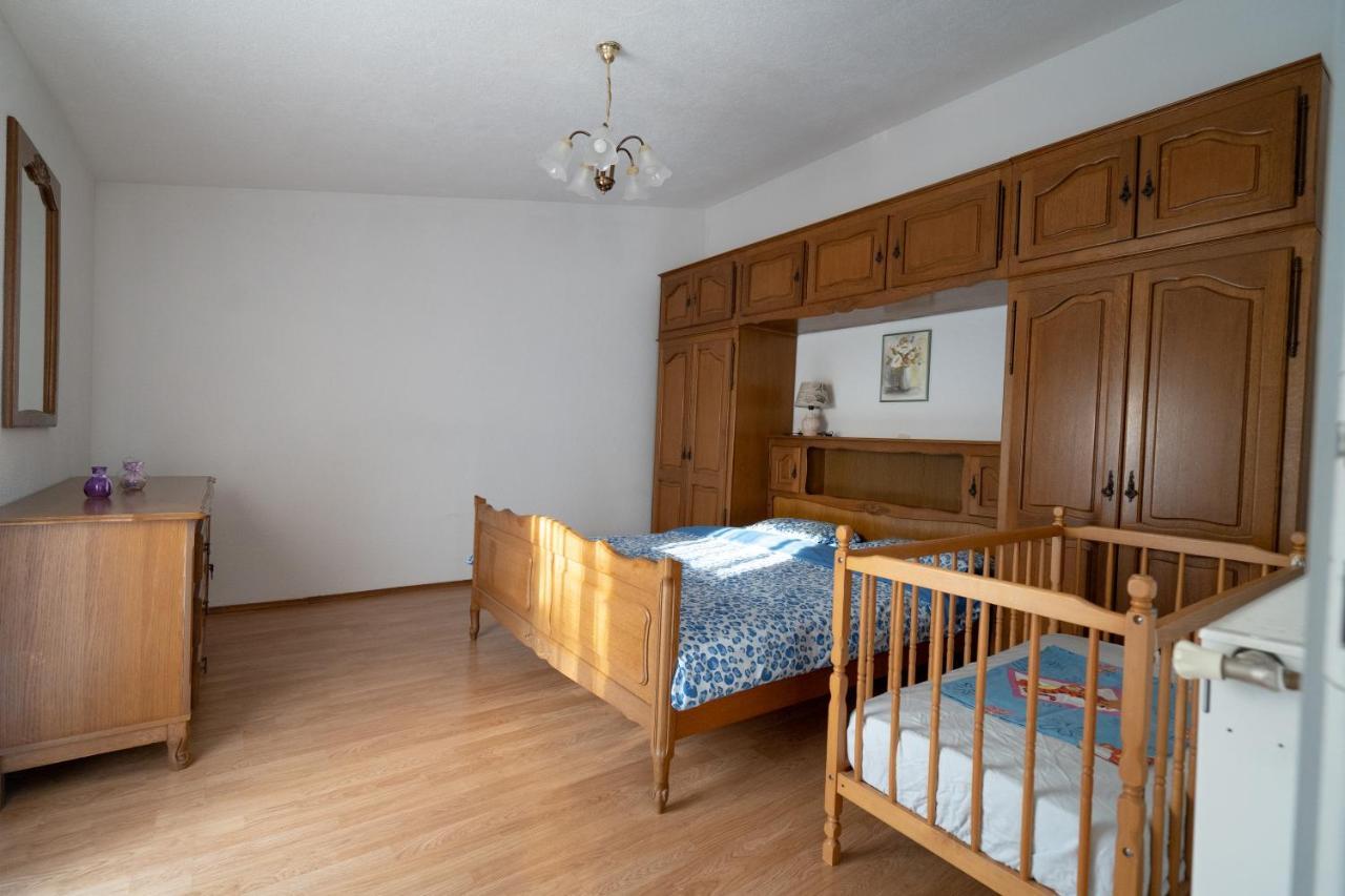 Apartman Marija Имотски Екстериор снимка