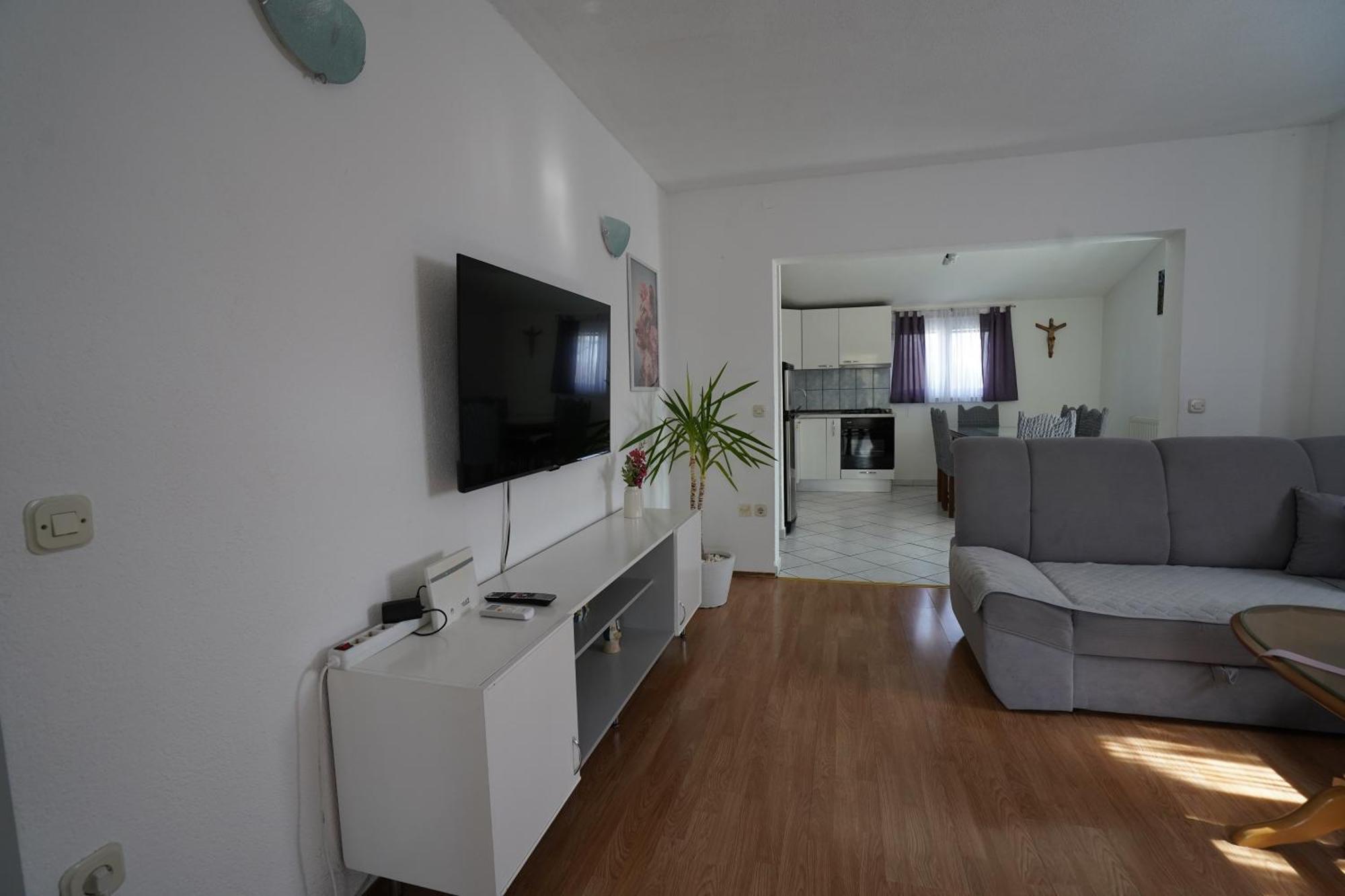 Apartman Marija Имотски Екстериор снимка