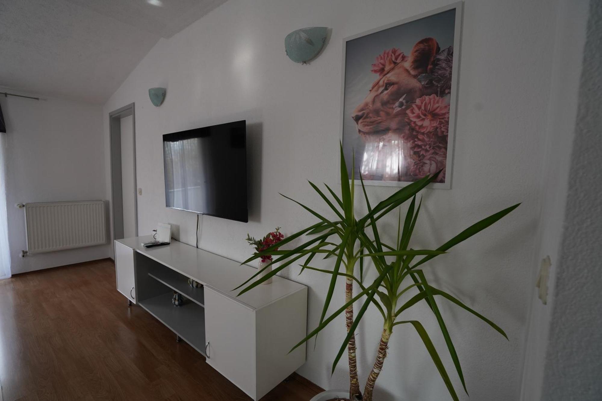 Apartman Marija Имотски Екстериор снимка